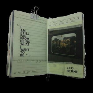 成人扒开🍑把手❌进去
